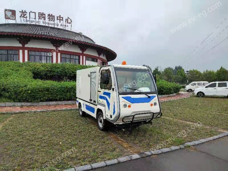 YG洛陽(yáng)龍門(mén)物業(yè)交車(chē).jpg